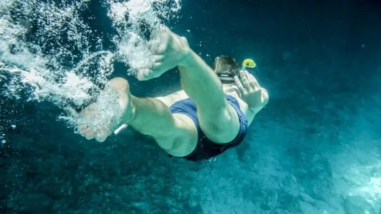 ¿Puedes hacer snorkel sin aletas?