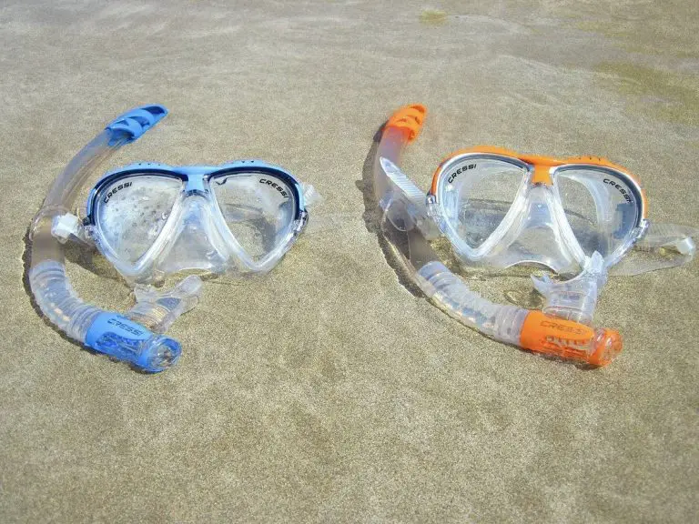 Por qué las máscaras de snorkel se empañan y 7 formas de prevenirlo